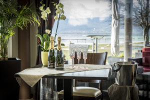 banquets restaurant au bord du lac de neuchatel a portalban fribourg avec vue